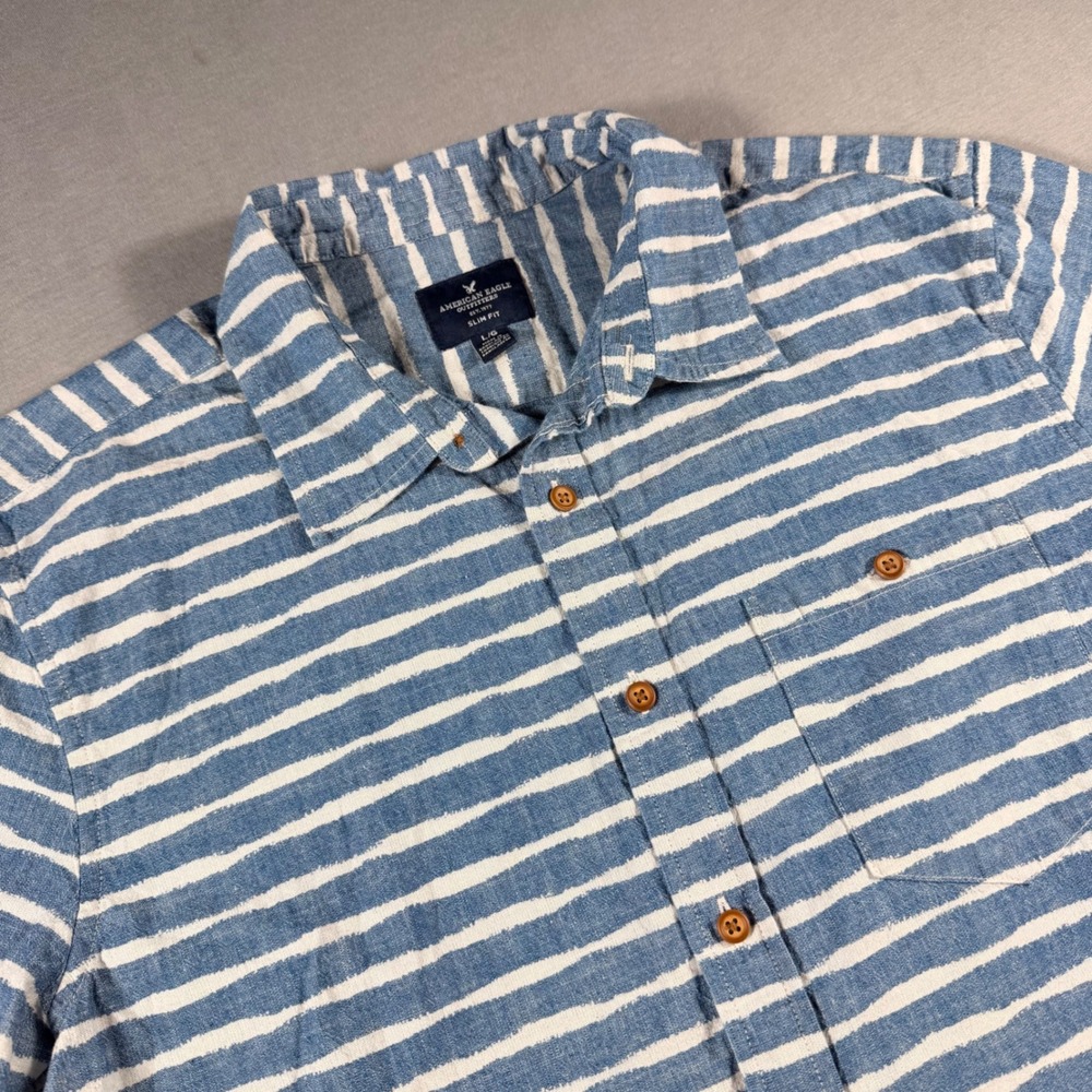 American Eagle Mens Slim Fit Short Sleeve Button Down Shirt 100% Cotton Stripe L